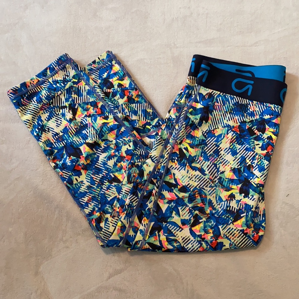 Gap Fit Women’s Colorful Patterned Crop Leggings Size M